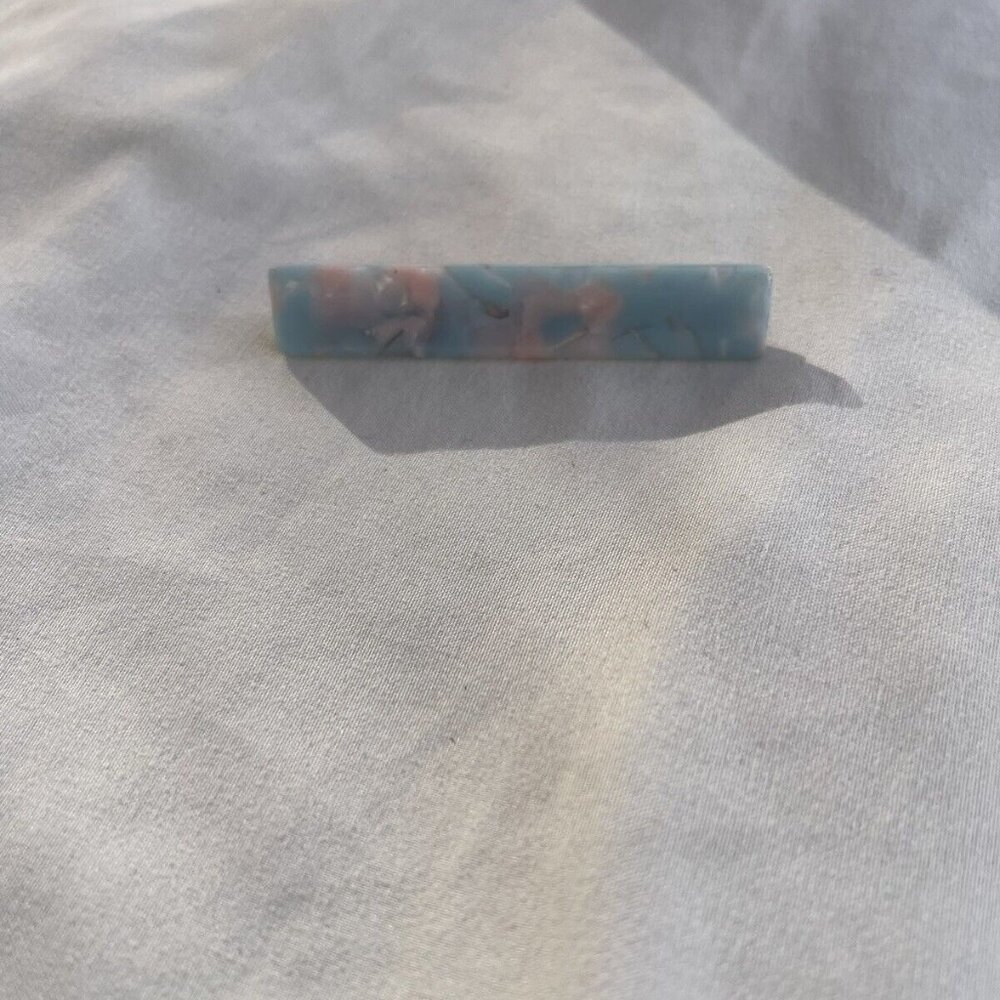 Vintage Women’s Blue Pink Flower Acetate Hair Clip womens Bronze Gold Metal Clip